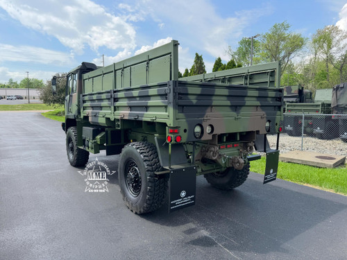 2007 Stewart & Stevenson M1078A1R LMTV 4X4 Cargo Truck (C7 Powered)