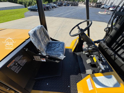 Hyster H155XL Diesel Pneumatic Tire Forklift  Prior Military
