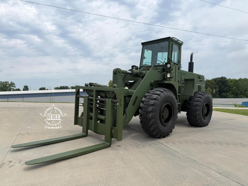  International Harvester M10A Rough Terrain Forklift