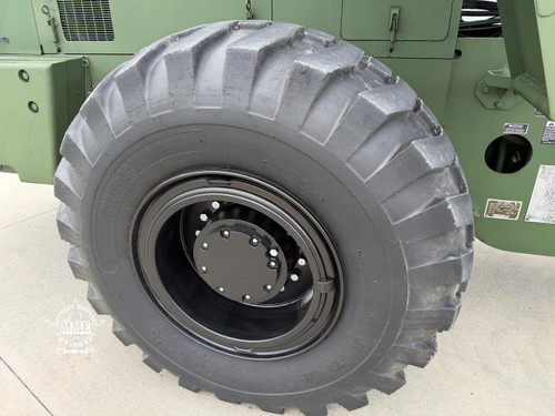  International Harvester M10A Rough Terrain Forklift