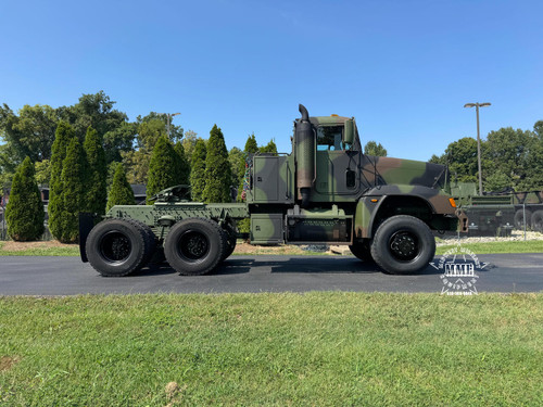 2009 M916A3 Freightliner 6x6 Semi Truck Tractor / 45,000 LB Rear Winch