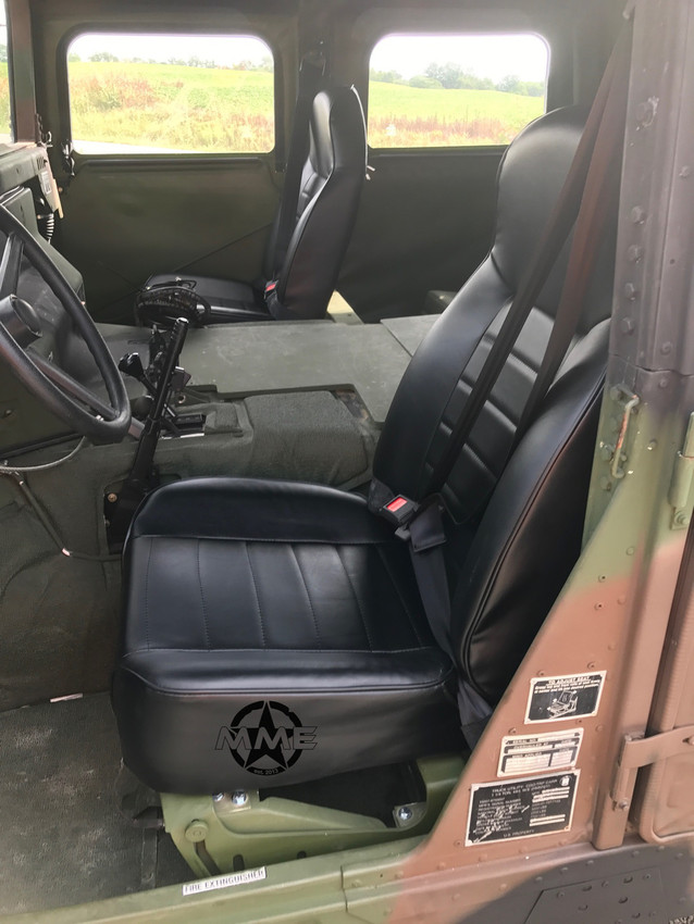 Black Vinyl Bucket Seat (single)