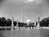 Constitution Mall 1939 World'S Fair Pond Surrounded By Statues With Perisphere And Trylon Tower Obelisk New York Usa - Item # PPI178626LARGE