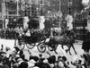 British Royal Family. In Coach British Queen Mary Of Teck And British King George V At Their Silver Jubilee History - Item # VAREVCPBDQUMAEC011