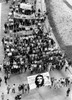 Mexico City Students Stream Along Mexico City'S Reforma Blvd En Route To The Presidential Palace History - Item # VAREVCHBDPROTCS006