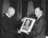 President Eisenhower Looks At A Prize-Winning Portrait Of Him By Its Creator. The 1959 White House News Photographers Association Finalists Were Elwood Baker History - Item # VAREVCHISL039EC113