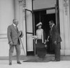 President Warren Harding Leaving The White House For The Last Time History - Item # VAREVCHISL040EC810