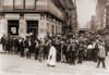 Crowds Making A Run On The L.W. Scwenk Bank History - Item # VAREVCHISL008EC001