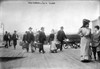 European Immigrants Arriving At Ellis Island History - Item # VAREVCHCDLCGCEC531
