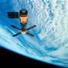 View of Skylab Space Station cluster in Earth Orbit Poster Print - NASA (12 x 12)