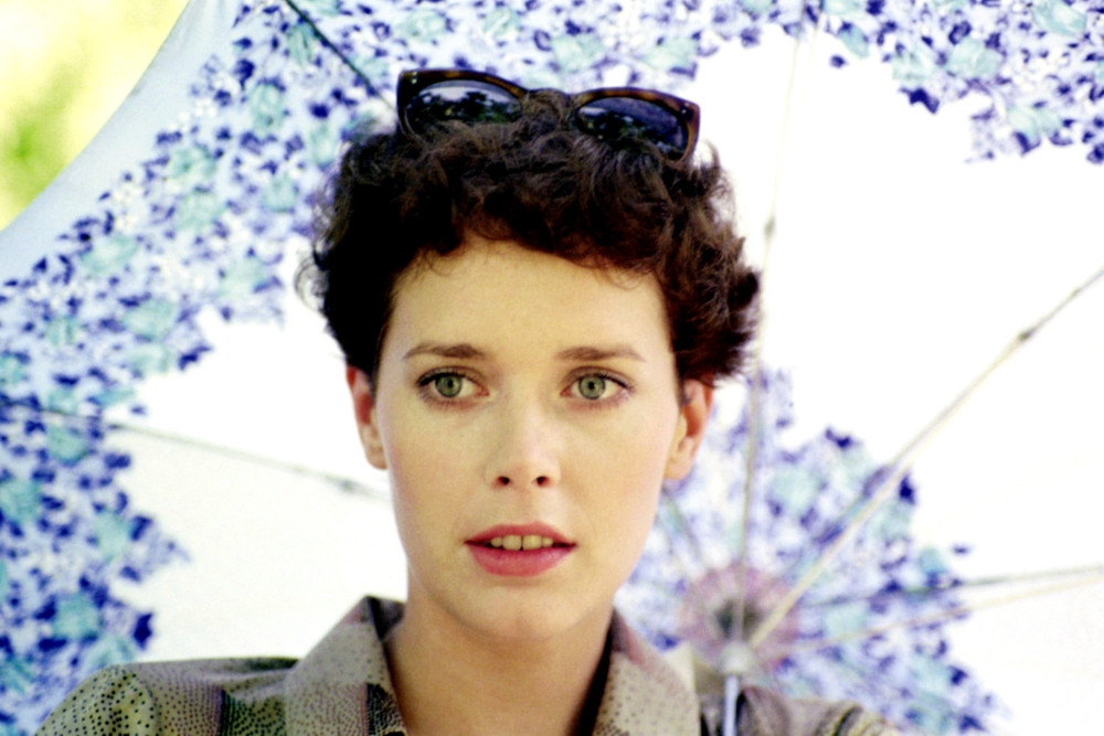 Emmanuelle Sylvia Kristel 1974 Movie Poster Masterprint - Item