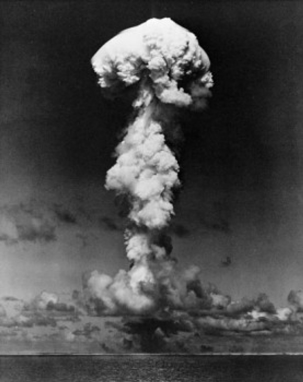 nuclear explosions mushroom cloud