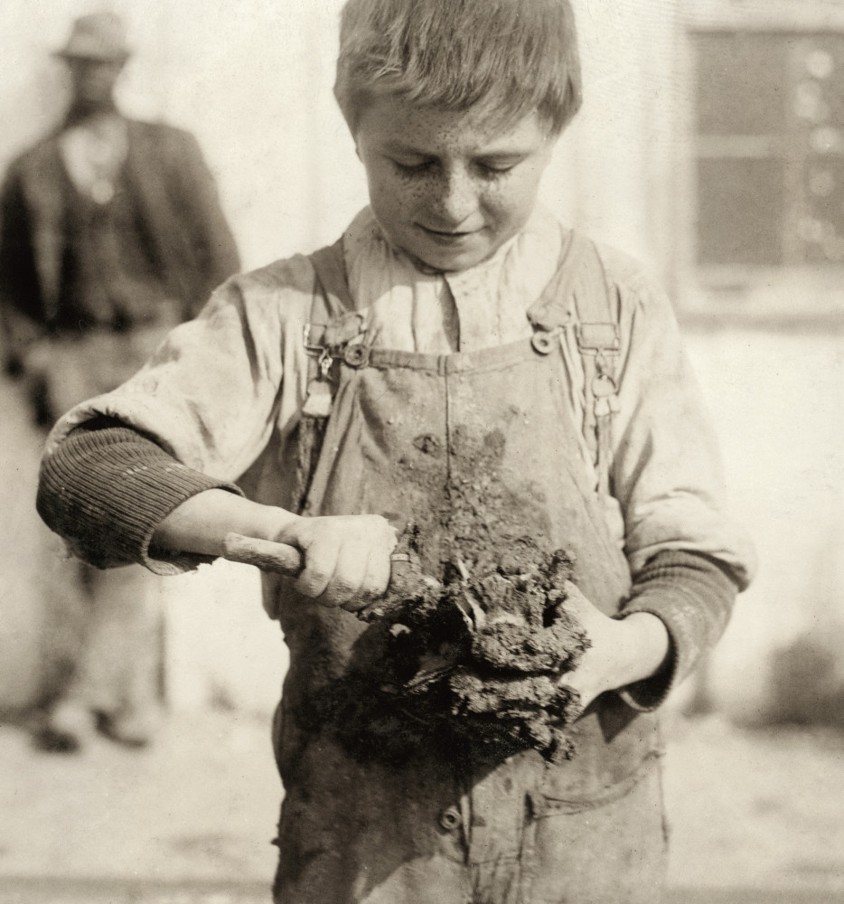Hine: Child Labor, 1913. /Na Young Oyster Shucker At The Varn