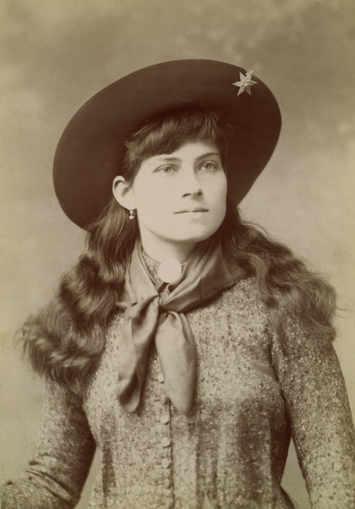 Annie Oakley (1860-1926). /Namerican Markswoman: Photograph, C1890