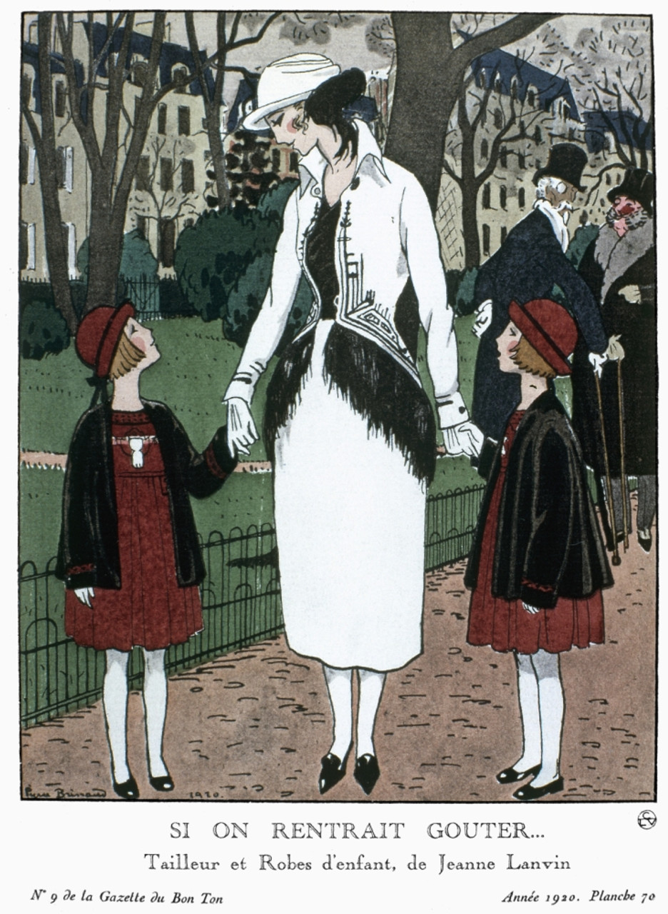 Women'S Fashion, /Na Woman And Two Schoolgirls Wearing