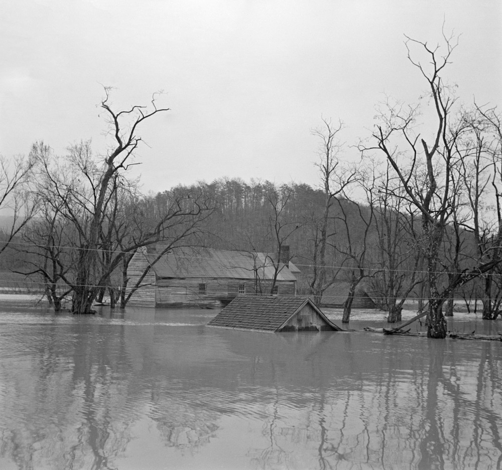 Virginia Flood, 1936./Nfarmland Flooded By The Shenandoah River Near