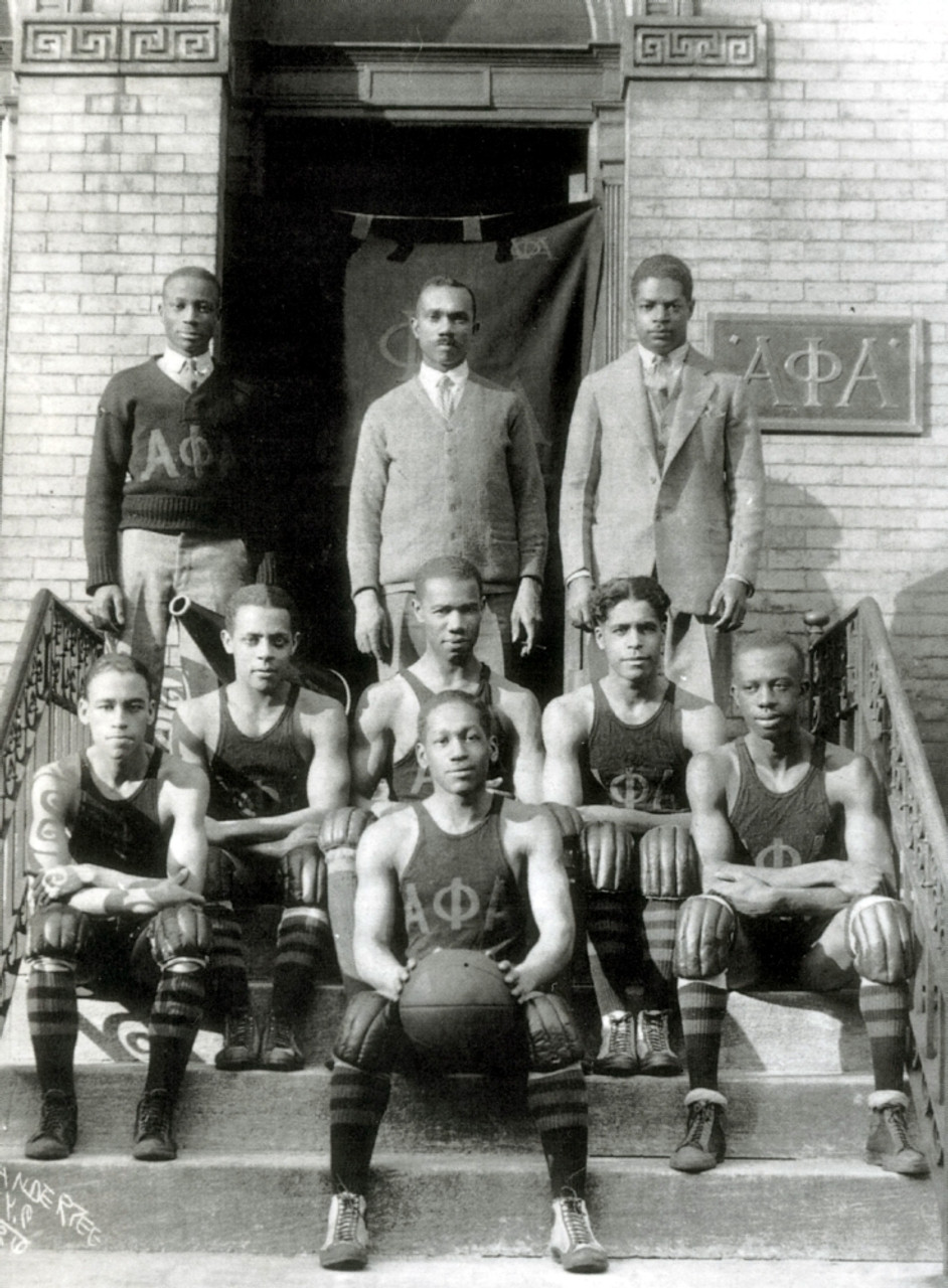 Alpha Phi Alpha Basketball Team, 1926 Poster Print by Science Source - Item  # VARSCIBZ9012 - Posterazzi