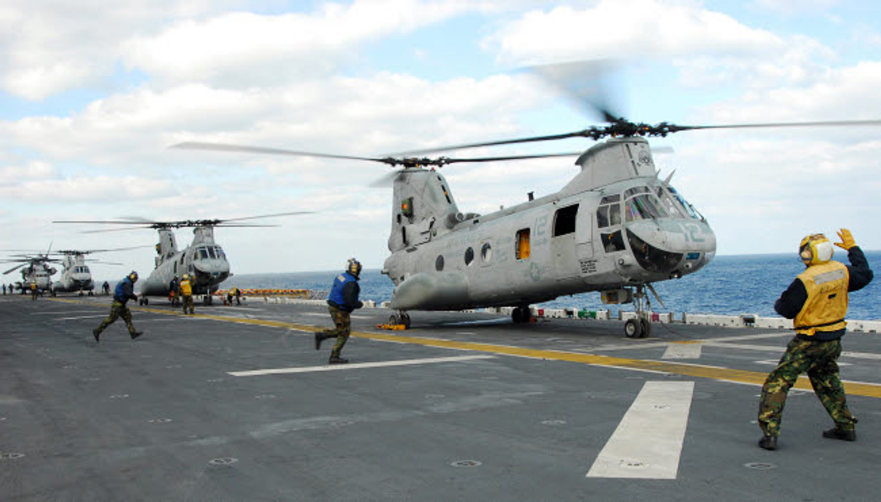 A Ch-46e Sea Knight Prepares Photograph by Stocktrek Images - Fine