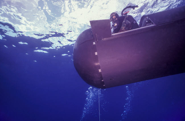 A pilot guides a SEAL Delivery Vehicle to a tether line Poster Print by  Michael Wood/Stocktrek Images - Item # VARPSTWOD100175M - Posterazzi