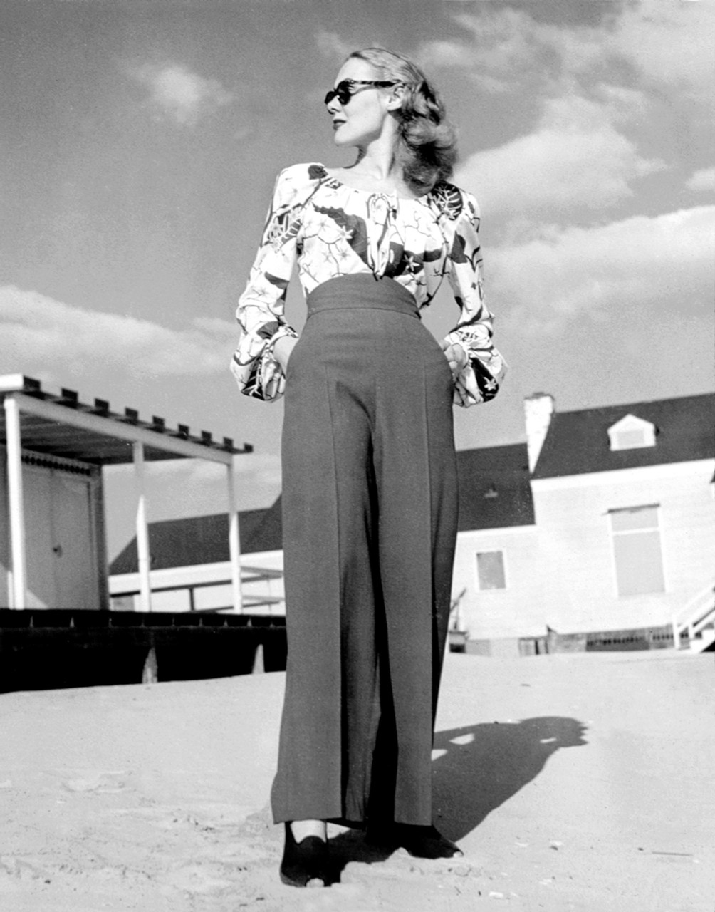 1940s Vintage Inspired Wide Leg High Waist Button Down Folded Hem