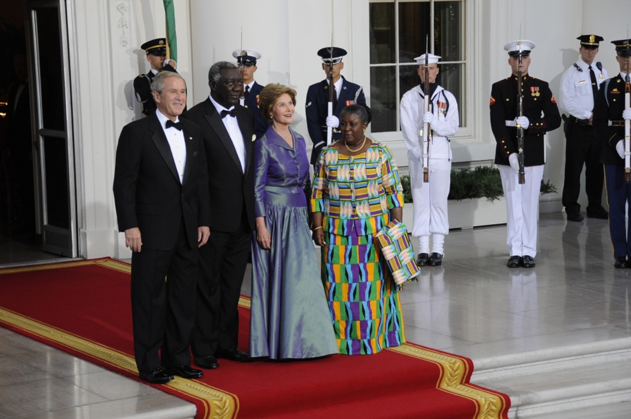 President And Laura Bush Welcome Ghana'S President John Agyekum Kufuor And  His Wife For A State Dinner In Their Honor. Sept. 15 2008. History - Item #  VAREVCHISL028EC297 - Posterazzi