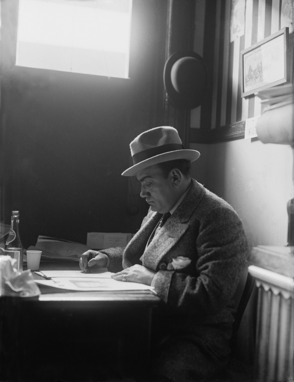 Enrico Caruso Reading In A New York City Restaurant. Ca. 1915