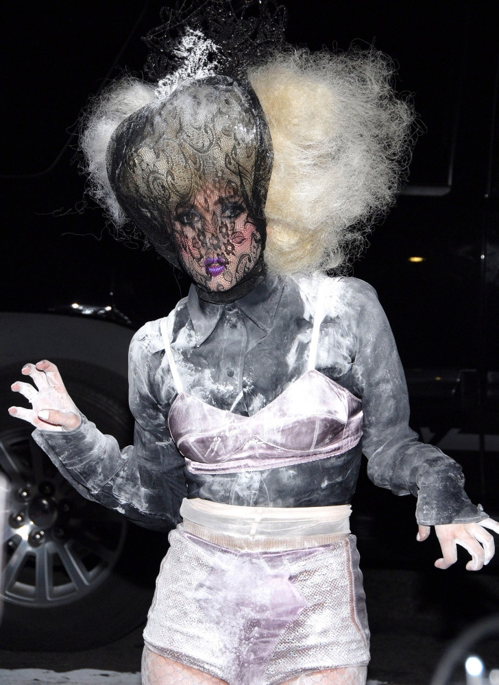 Lady Gaga At Arrivals For The Accessories Council 13Th Annual Ace