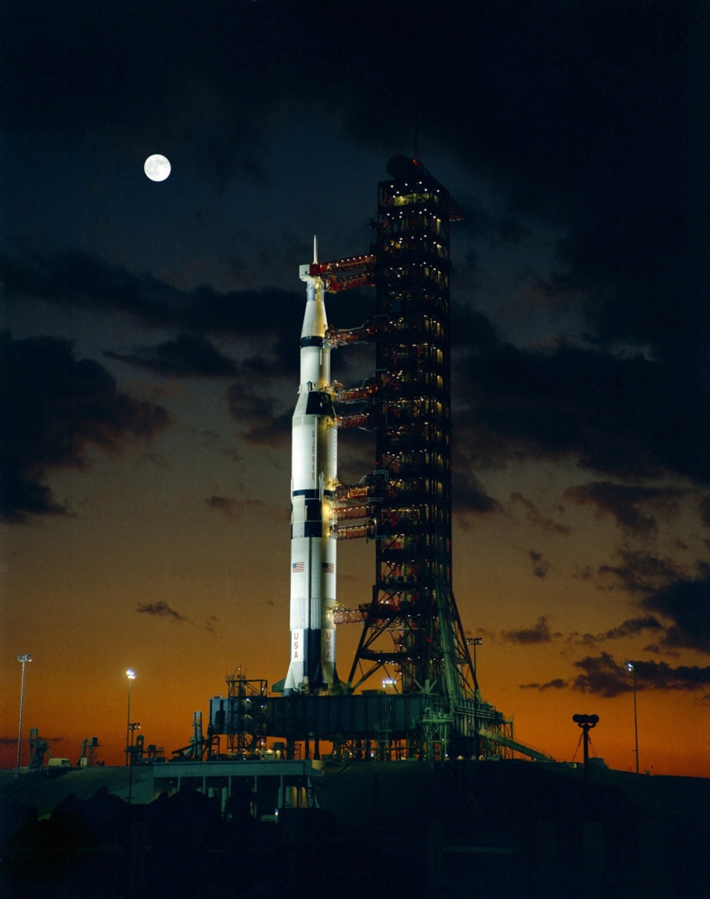 apollo rocket in flight