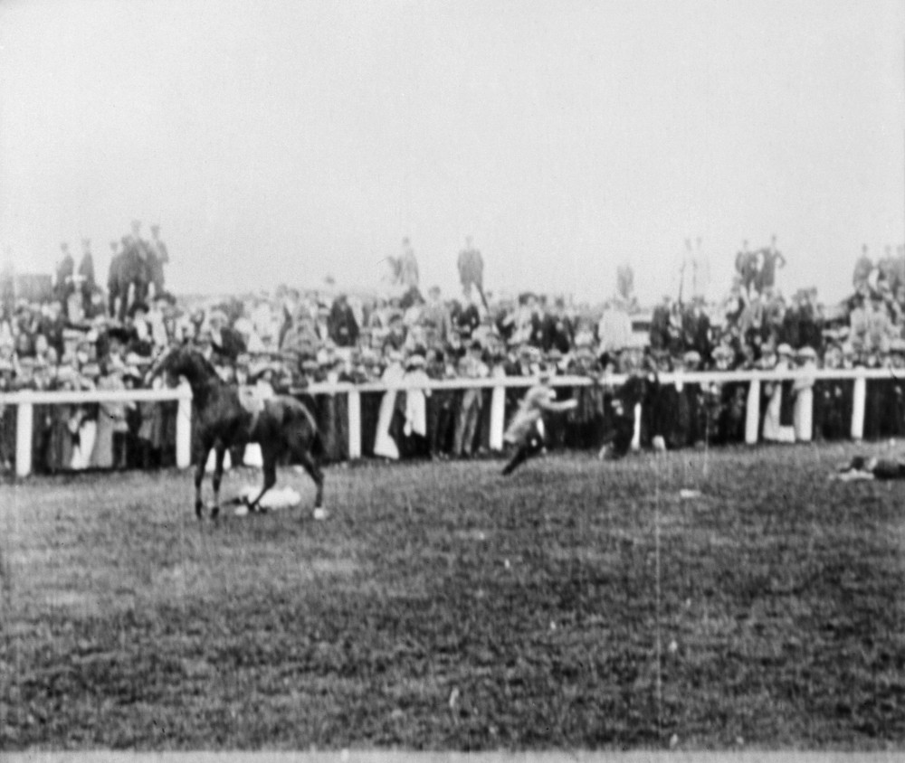 Women'S Rights Derby 1913. /Nthe Scene At The Epsom Derby Moments