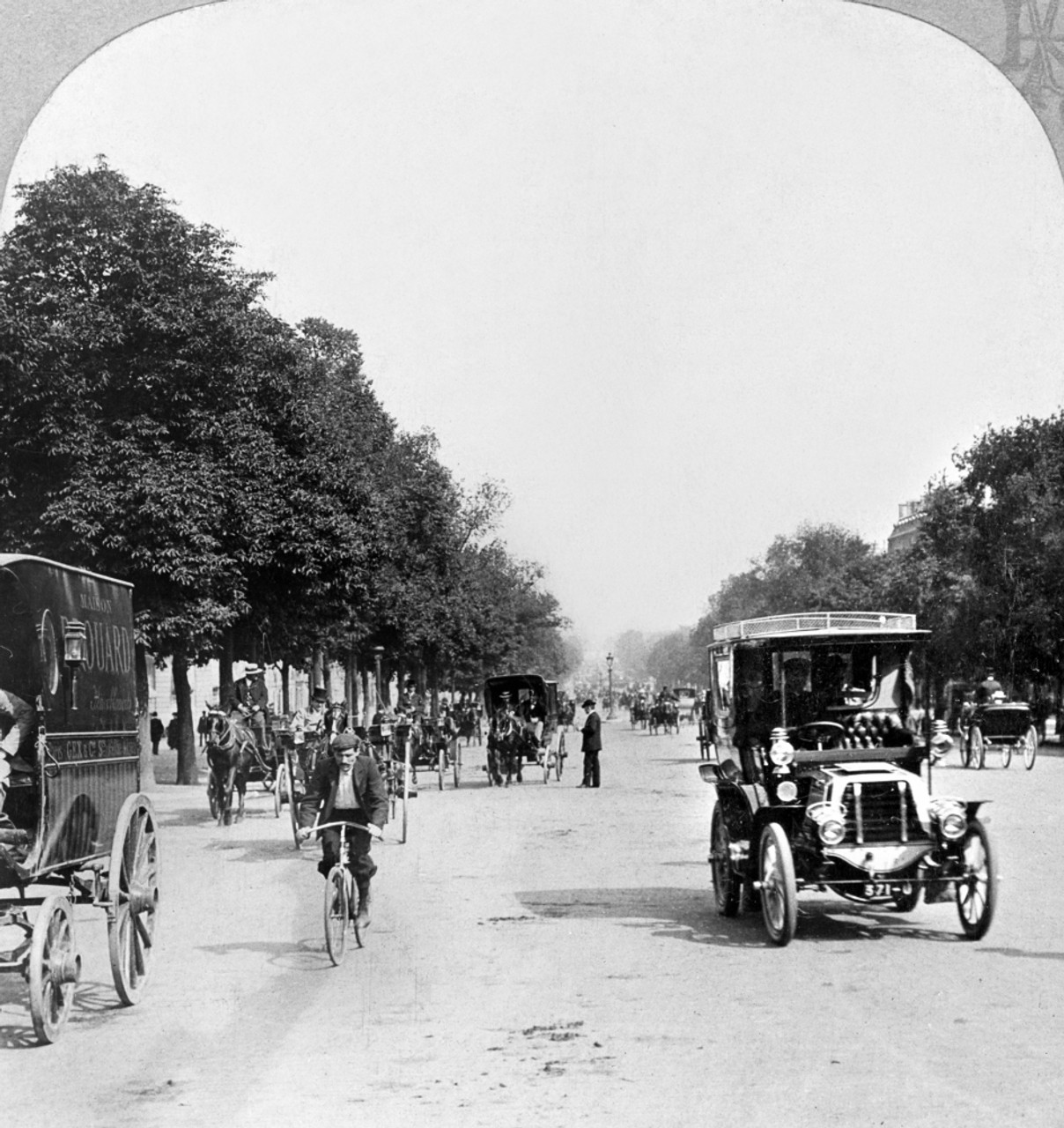 Champs-Elysees  Streets & Transportation