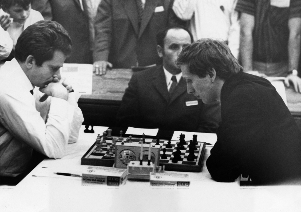 Bobby Fischer Against the World