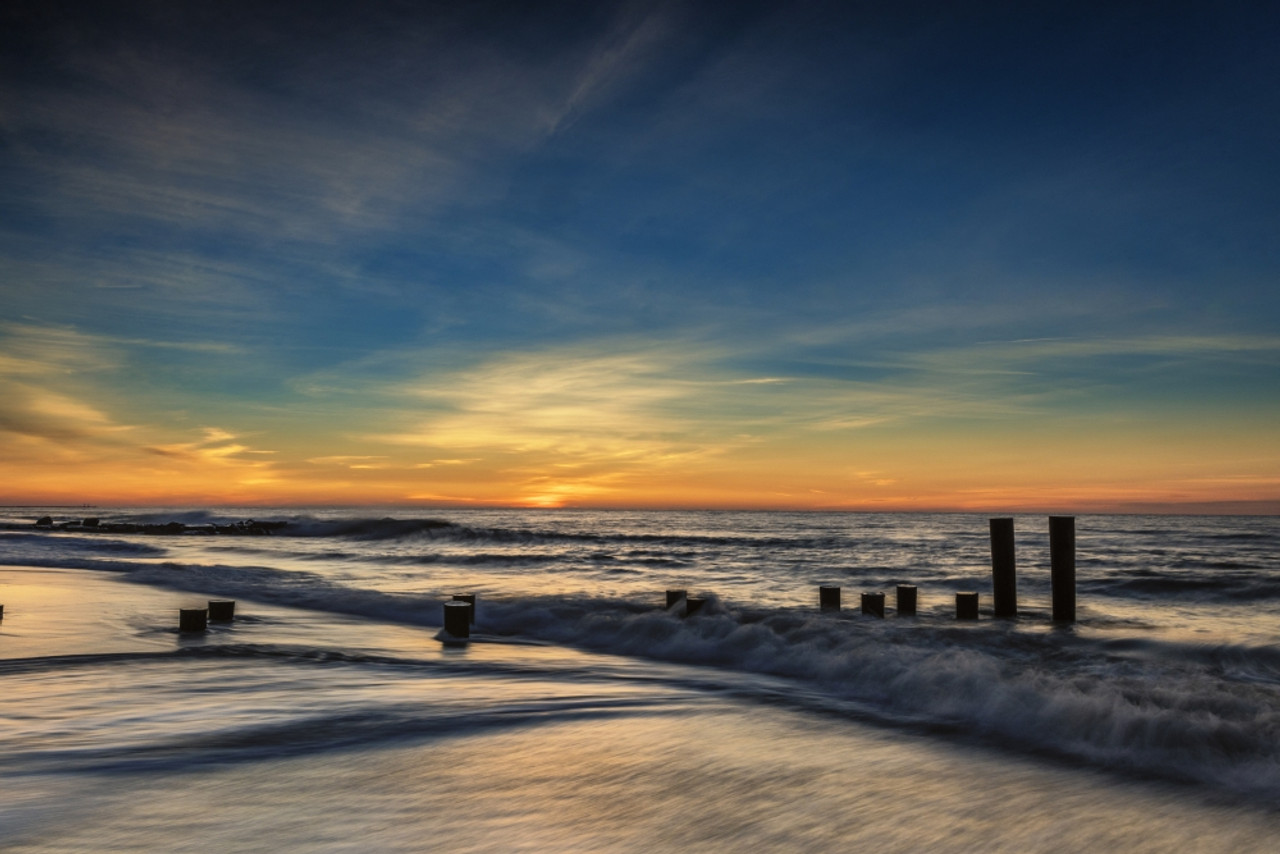 USA, New Jersey, Cape May National Seashore. Sunrise on winter shoreline.  Poster Print by Jaynes Gallery - Item # VARPDDUS31BJY0034