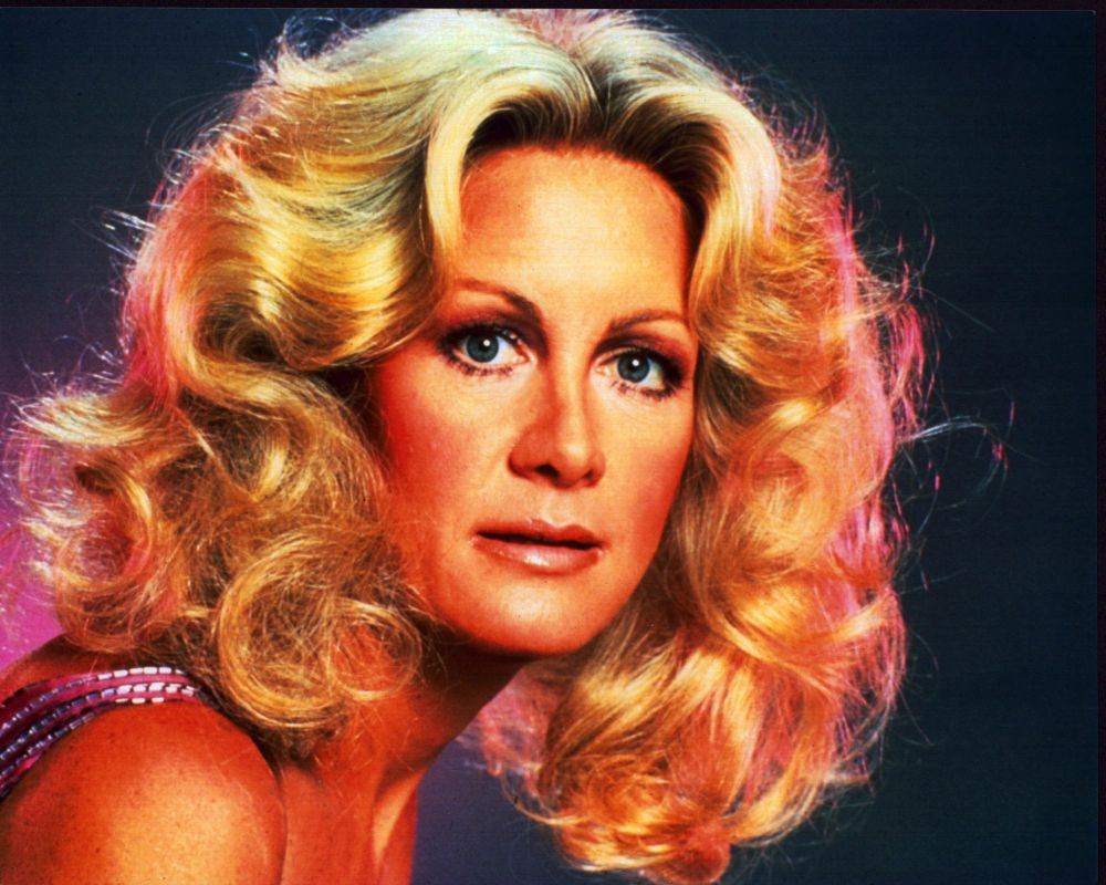 Joan Van Ark In Pink And Silver Looking To Side Photo Print (8 x 10