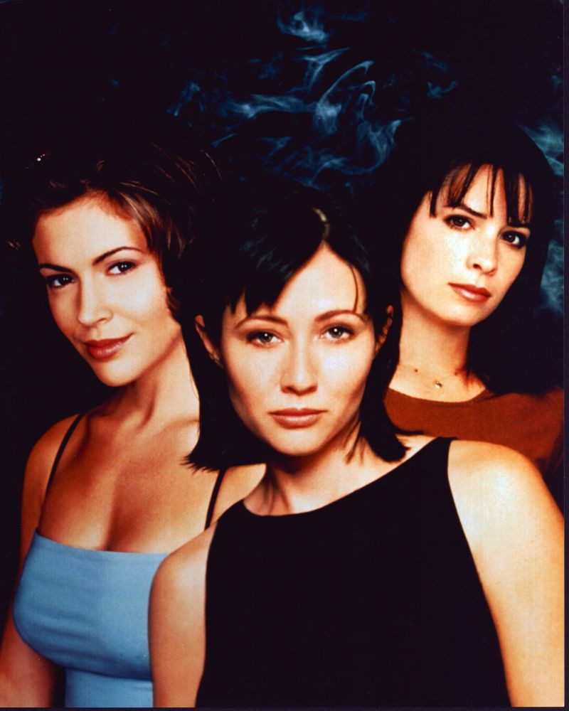 Cast Watch Charmed Original Shannen Doherty Charmed 1x02 Shannen