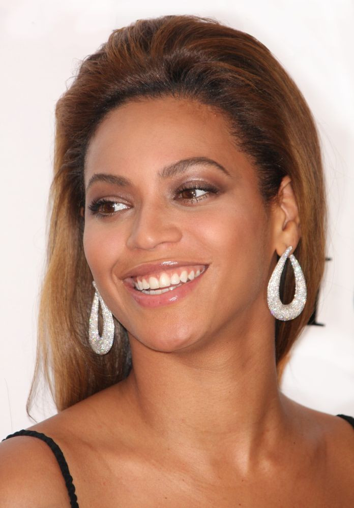 Beyonce 2008 Photo By John Barrett (Beyonce2156) Poster Posterazzi