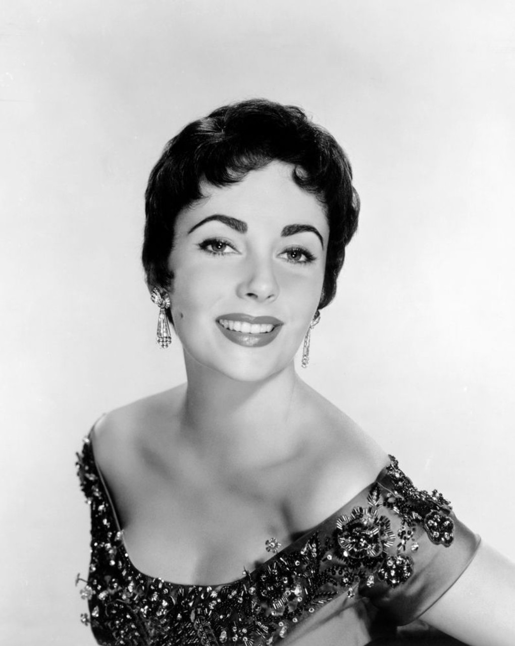 Elizabeth Taylor, Ca. 1954 Poster Print - Posterazzi