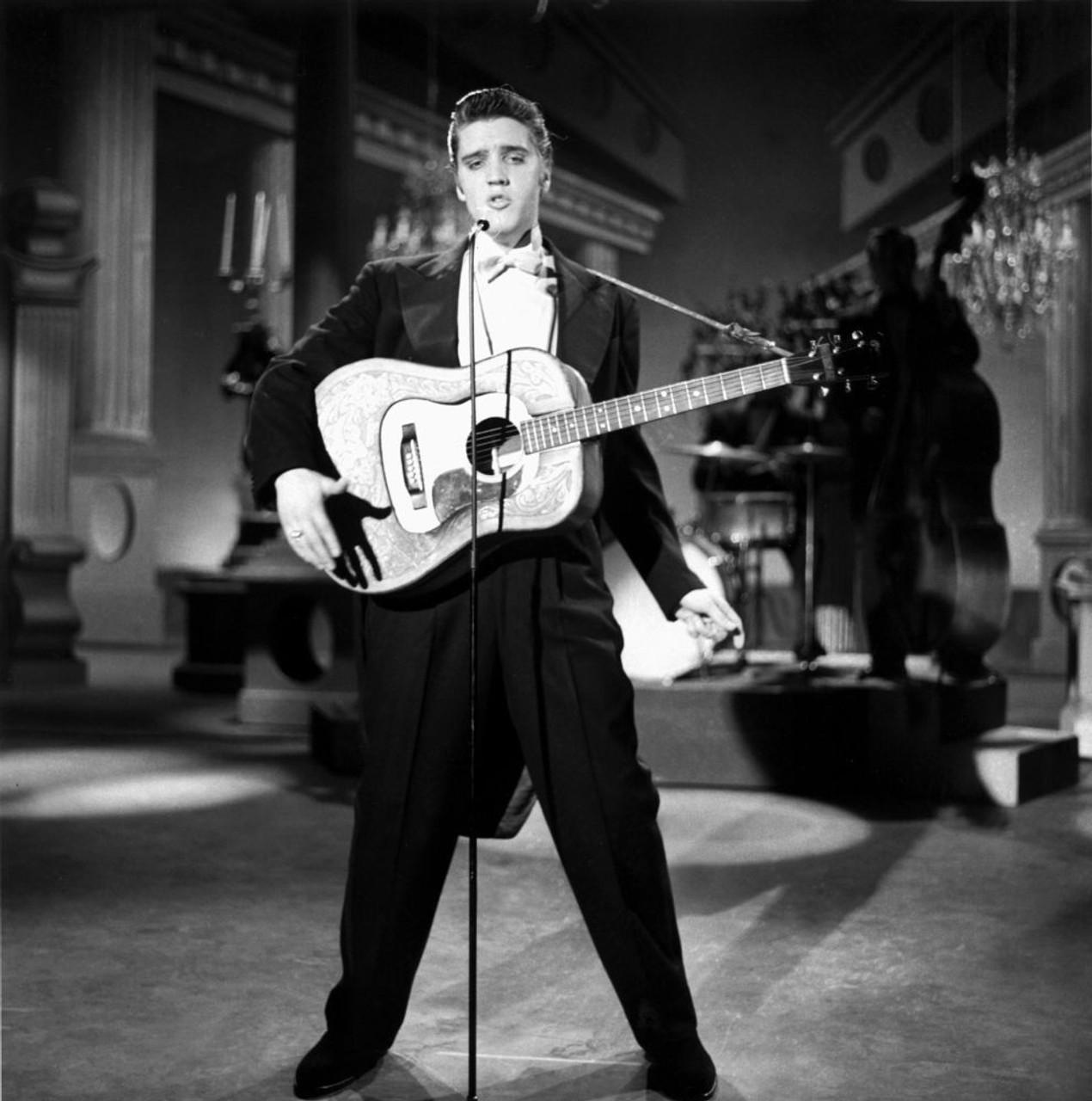 Elvis Presley Brian Wilson Among Celebrities Being Auctioned Off Steve Allen Show, 1956-61, Elvis Presley, Among Elvis' First Tv