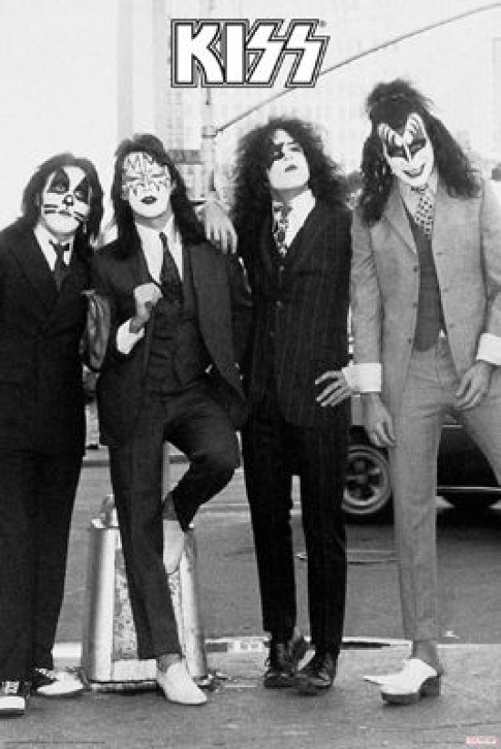 Kiss - BW Poster Poster Print - Item # VARNMR241207 - Posterazzi