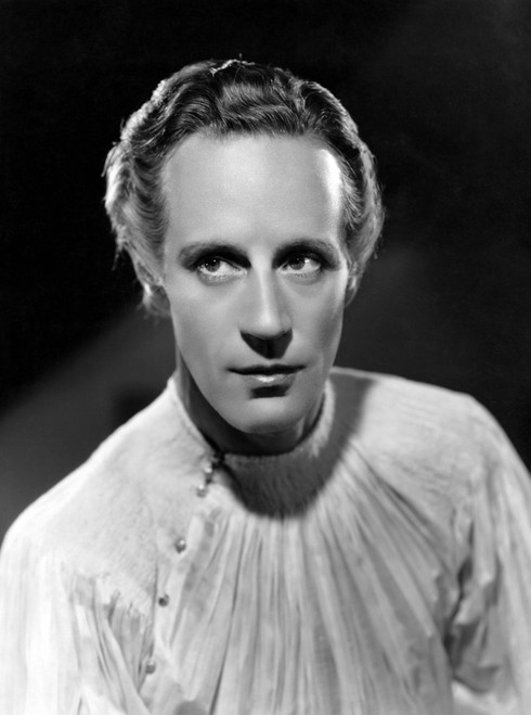 Romeo And Juliet Leslie Howard; Mgm Photo By Clarence Sinclair Bull 1936 Photo Print - Item # VAREVCMBDROANEC131H