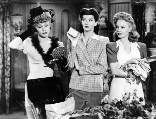 My Sister Eileen From Left: June Havoc Rosalind Russell Janet Blair 1942 Photo Print - Item # VAREVCMBDMYSIEC060H