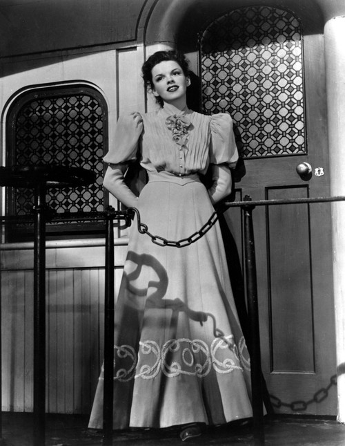 The Harvey Girls Judy Garland 1946 Photo Print - Item # VAREVCMBDHAGIEC007H