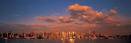 Midtown Manhattan Skyline NYC Poster Print by Richard Berenholtz - Item # VARPDX4RB1020