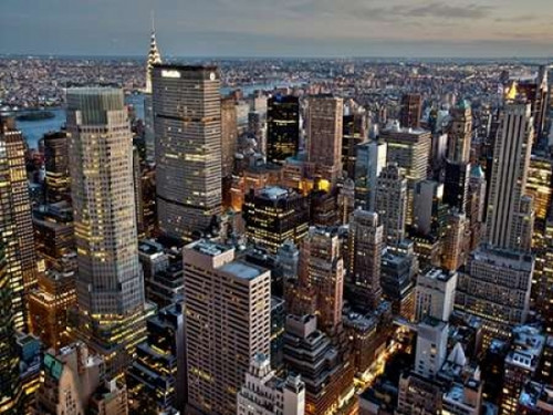 Midtown Manhattan Poster Print by Vadim Ratsenskiy - Item # VARPDX3VR1744