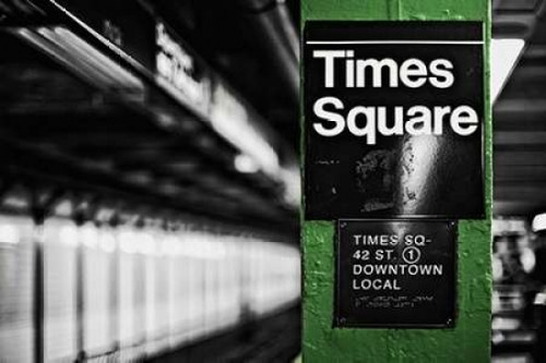 Times Square Subway Green Poster Print by Susan Bryant - Item # VARPDX9409VV