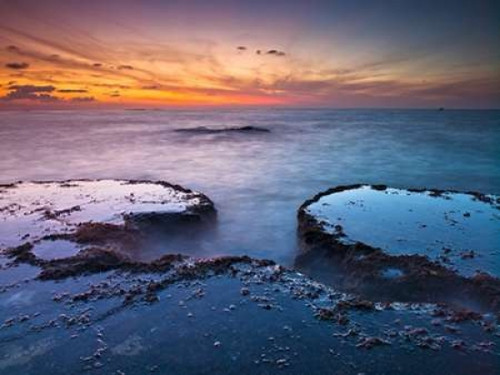 Tranquil beach Poster Print by  Assaf Frank - Item # VARPDXAF20101224037