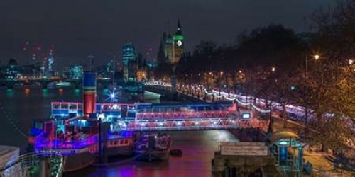 Evening view of London city Poster Print by  Assaf Frank - Item # VARPDXAF20151216144