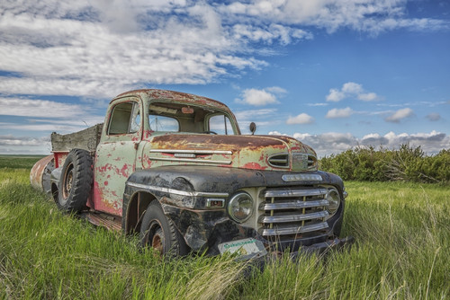 Abandoned truck in a rural area; Saskatchewan, Canada PosterPrint - Item # VARDPI12253136