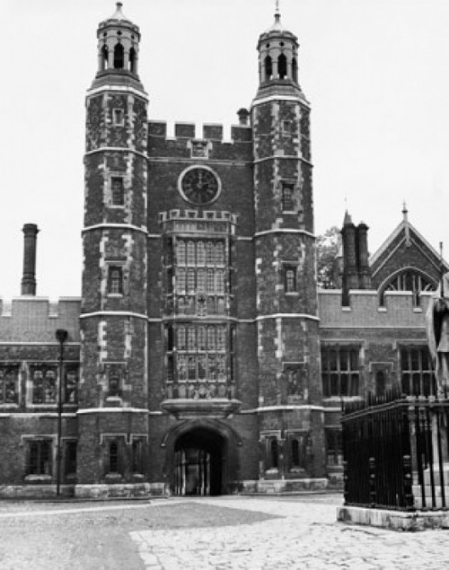 Facade of a castle  Windsor Castle  Windsor  Berkshire  England Poster Print - Item # VARSAL25528689