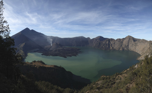 August 29, 2009 - Rinjani eruption, Lombok Island, Indonesia Poster Print - Item # VARPSTMRE100041S