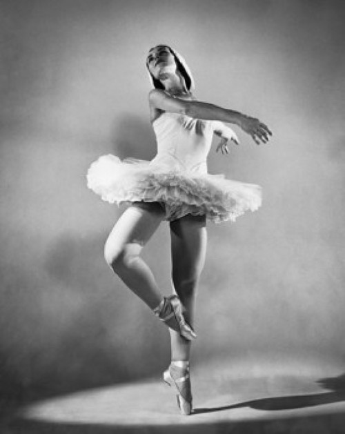 Ballerina dancing on one leg Poster Print - Item # VARSAL25518658
